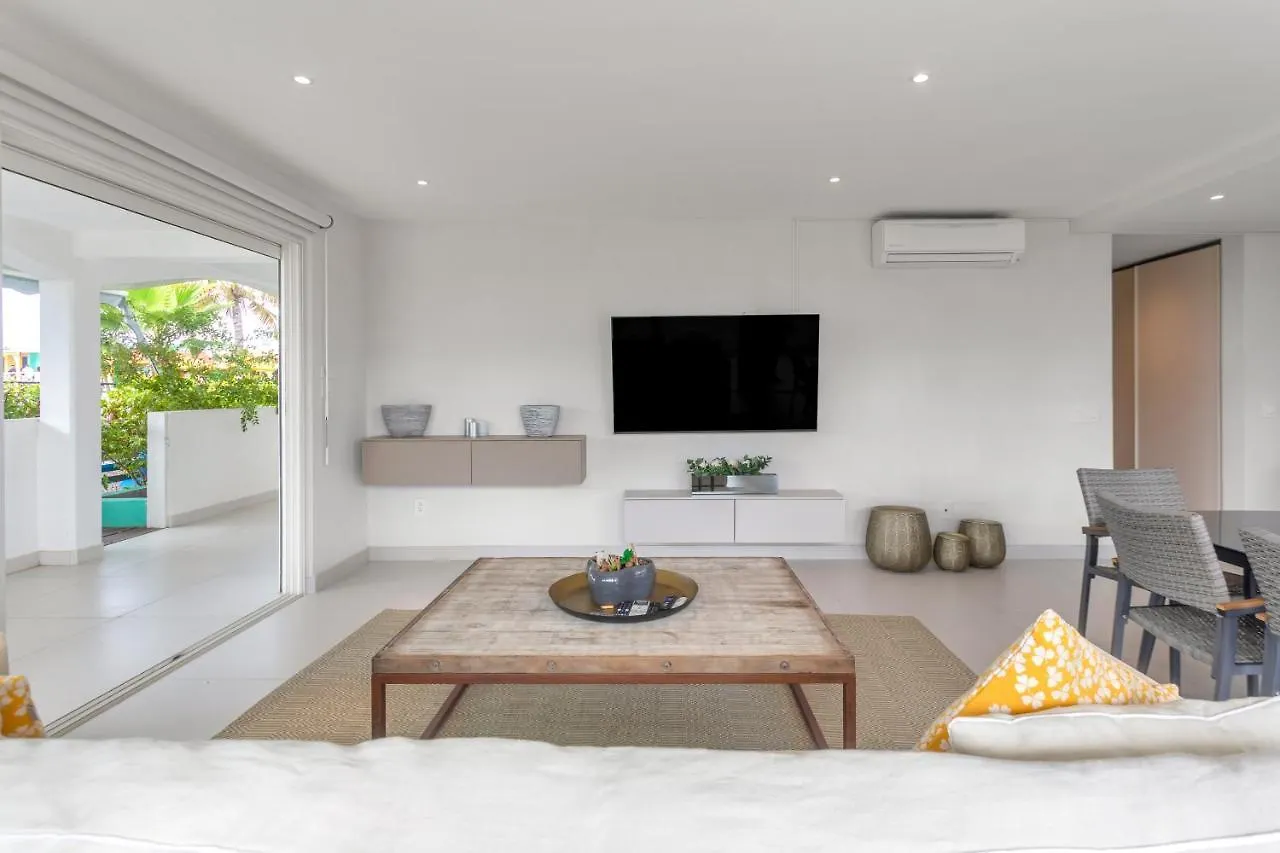 Maho Beach House - Modern 1 Bedroom Luxe شقة