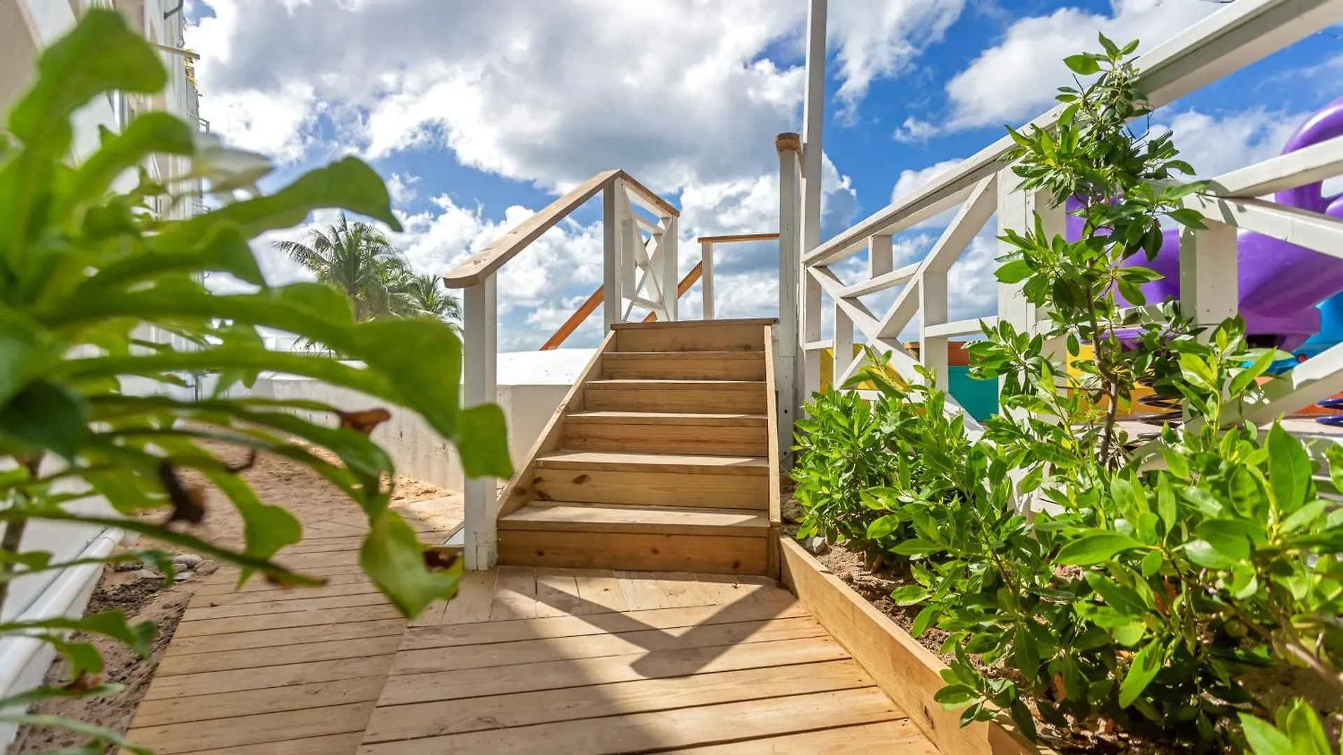 Maho Beach House - Modern 1 Bedroom Luxe سان مارتن